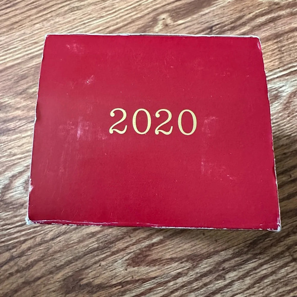 Christmas Ornament 2020, Star Wars: The Mandalorian The Child in Hovering Pram - Picture 7 of 10